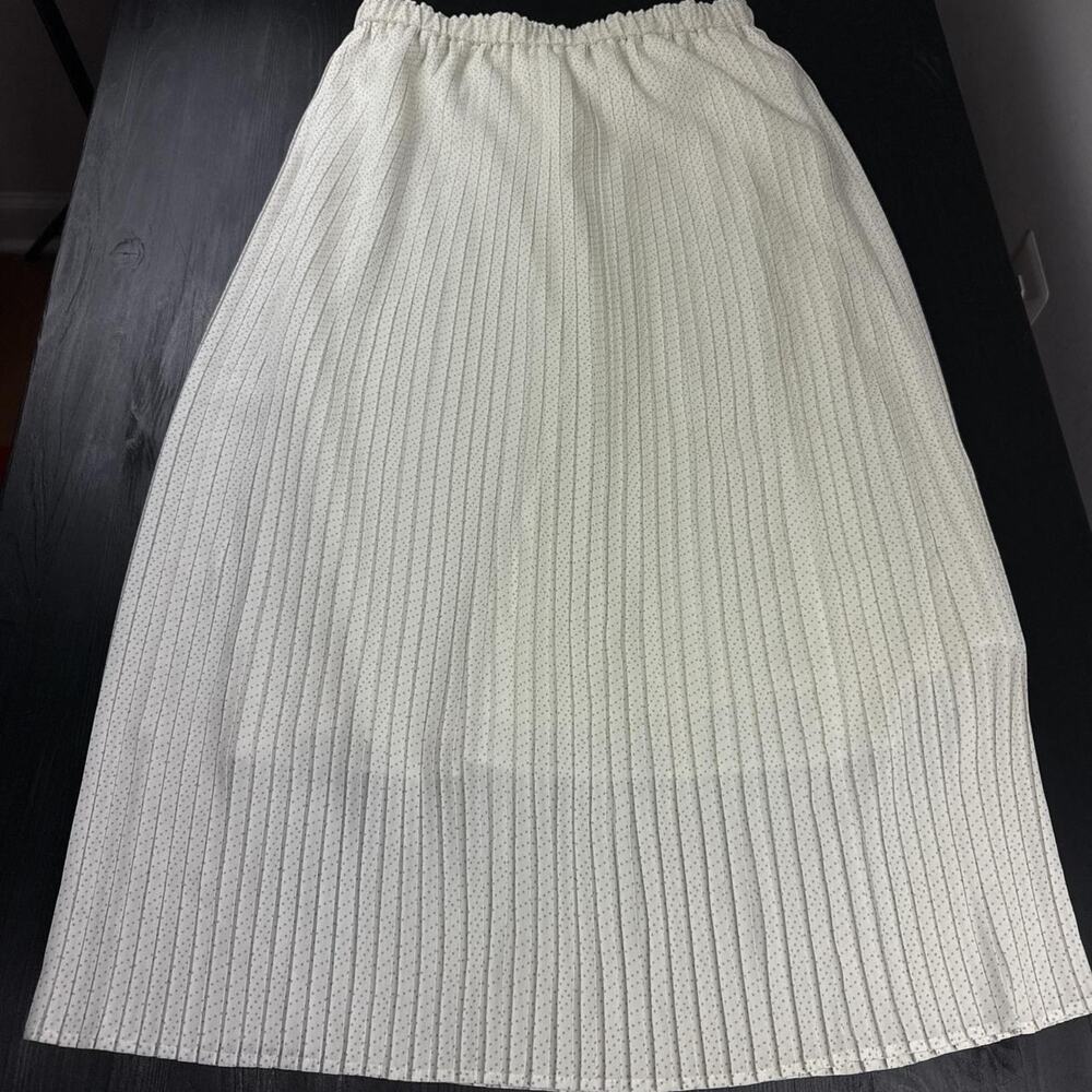 White pleated midi skirt Uniqlo Medium
